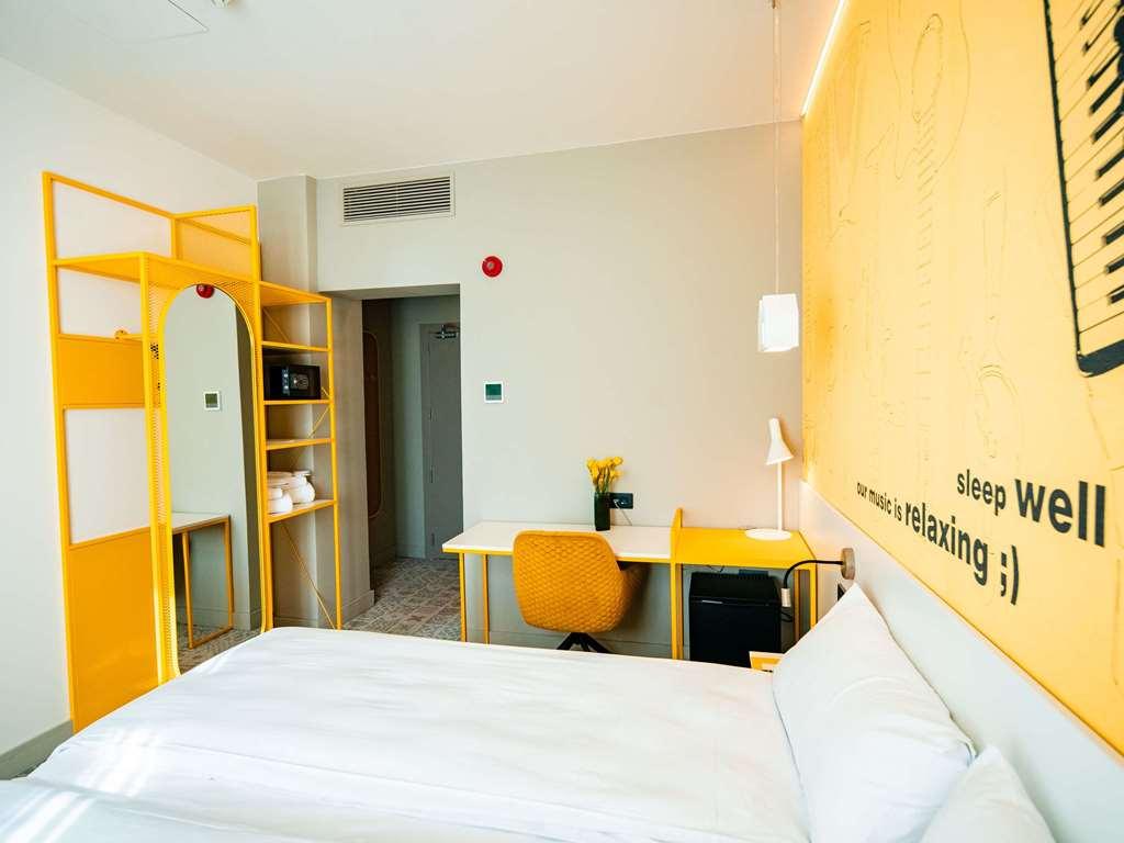 Ibis Styles Sibiu Arsenal Ξενοδοχείο Δωμάτιο φωτογραφία